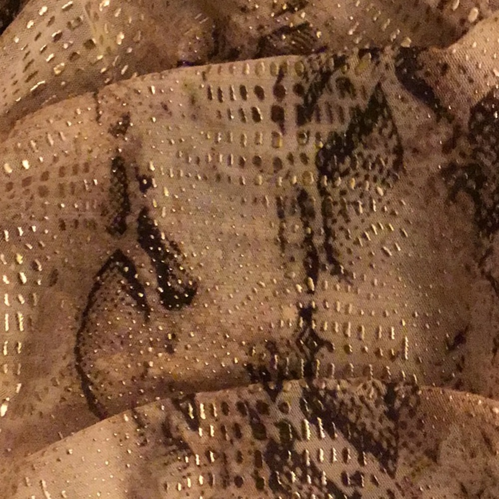 Blouse - Picture 2 of 4